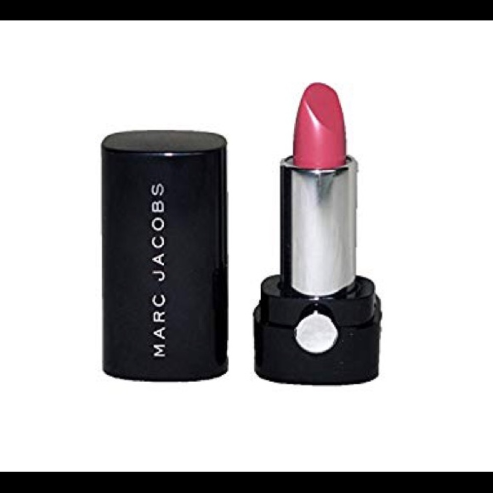 Marc Jacobs 216 kiss kiss bang bang lipstick